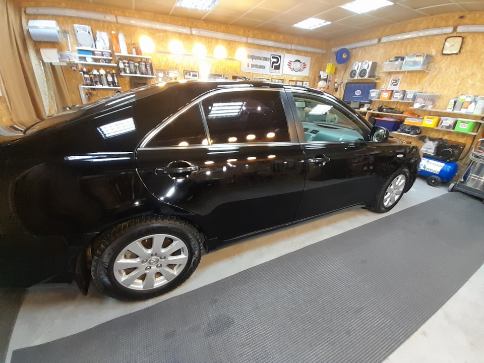 Полировка кузова с нанесением воска — Toyota Camry (XV40), 3,5 л., 2007 ...