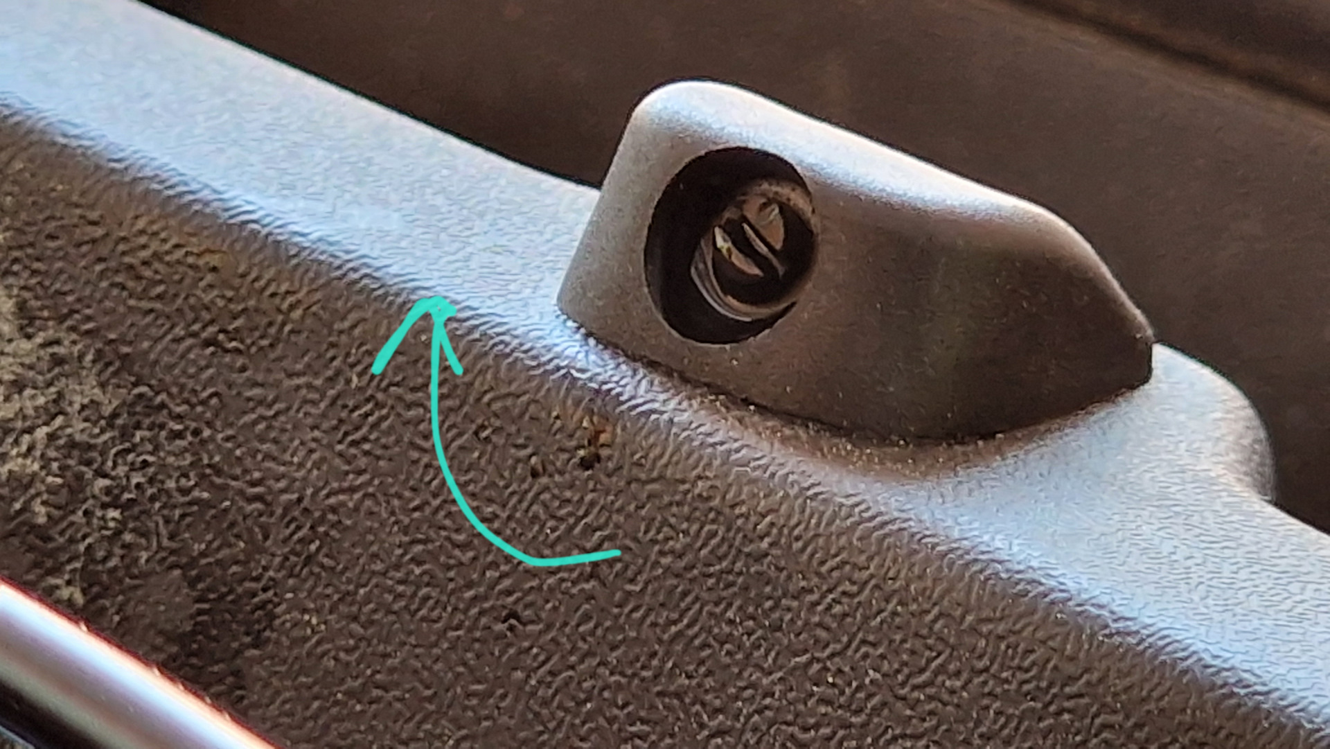 Регулировка форсунок омывателя лобового стекла на Geely Emgrand — Geely ...