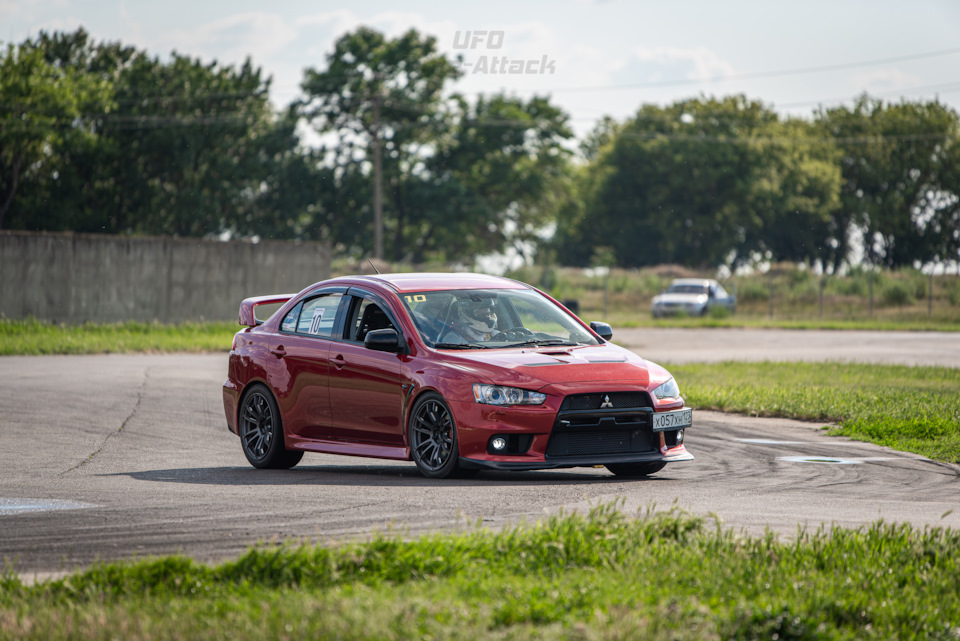 Mitsubishi Lancer Evolution 10 Itasha