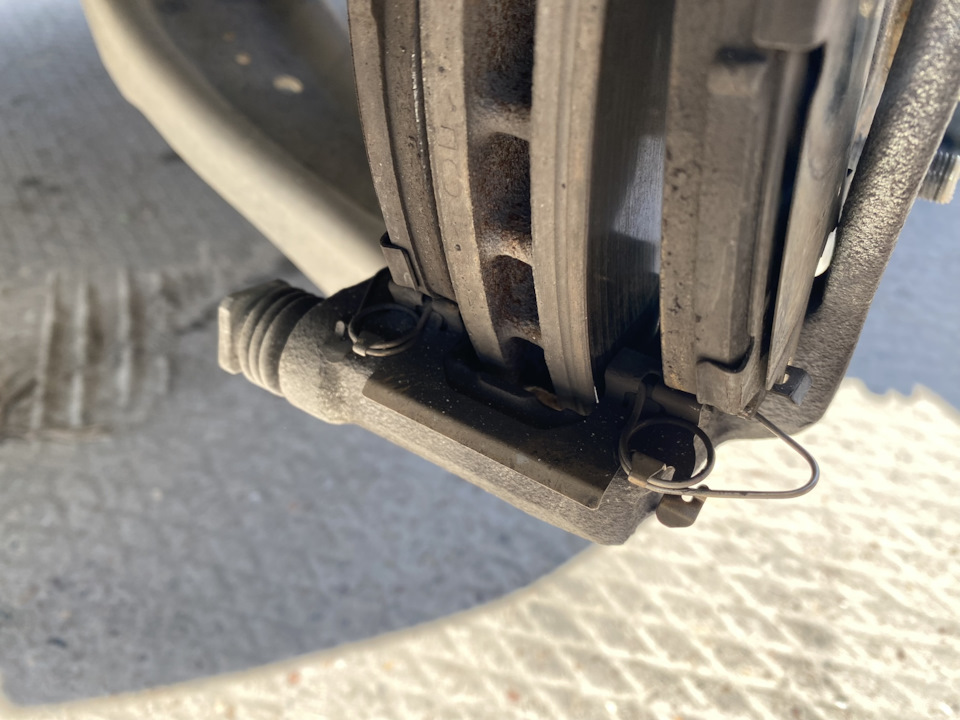 Чисто фоточки крепежа накладок — Nissan X-Trail III (t32)