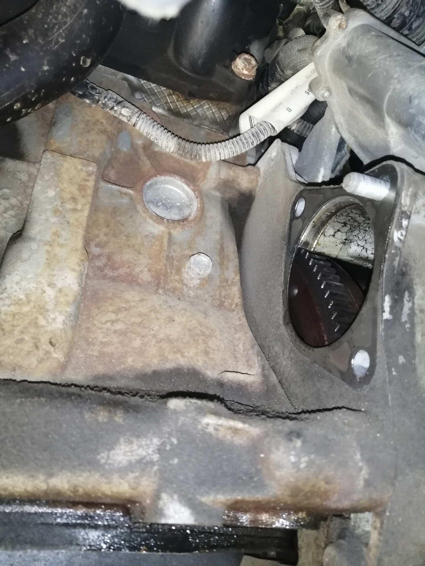 Замена ремня ГРМ и помпы на весте 1,6 2016 АМТ на 66000. Часть первая ...