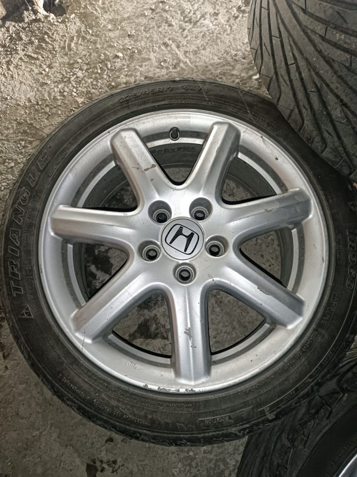 Шины летние Triangle Group 225/45 R17, литые диски Honda 7Jx17 ET55 ...