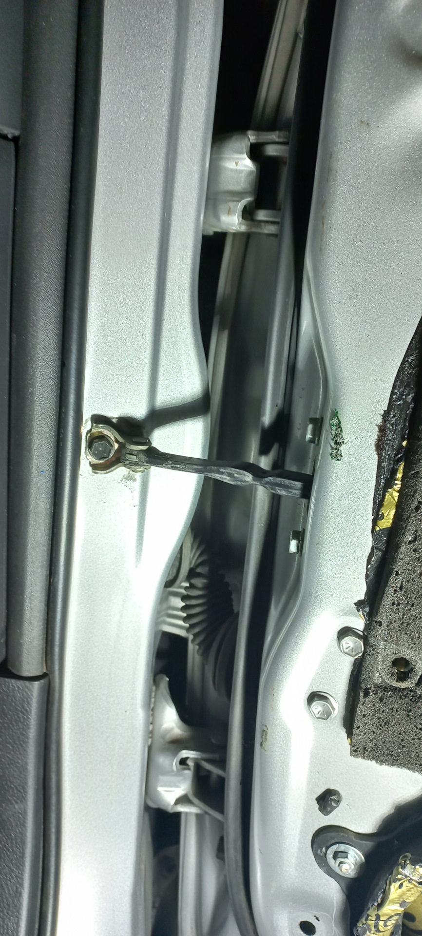 Plastic-Avto ограничители двери — Toyota Corolla Fielder (E140), 1,5 л ...