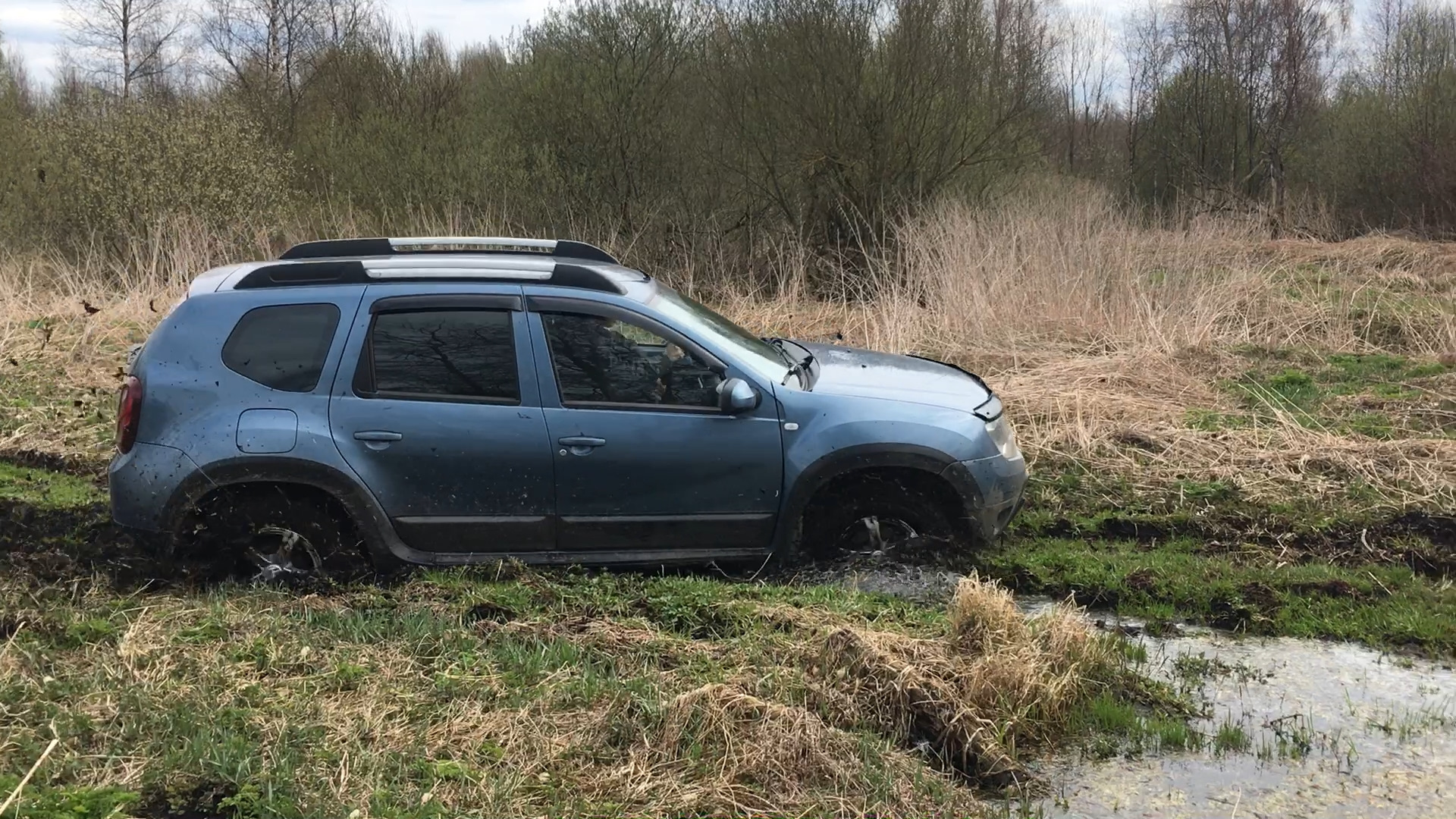 Renault Duster на гусеницах