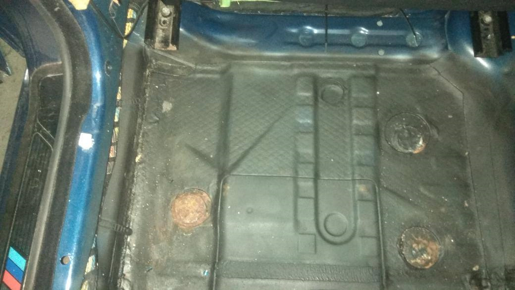 Небольшая реставрация полов — BMW 5 series (E39), 3 л, 2002 года ...