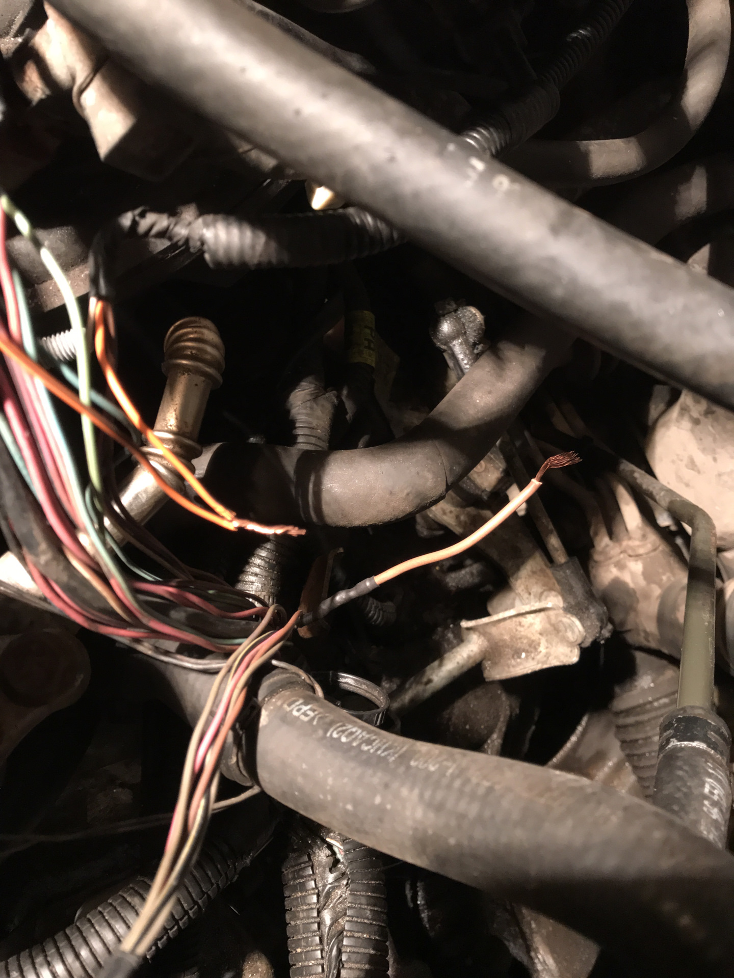 Точка трех масс лачетти. 6. Провод массы лачетти хэтчбек. Три массы лачетти 1. 6.