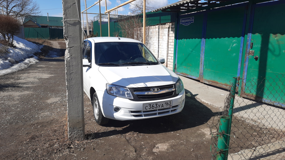 Lada Granta Снова белый