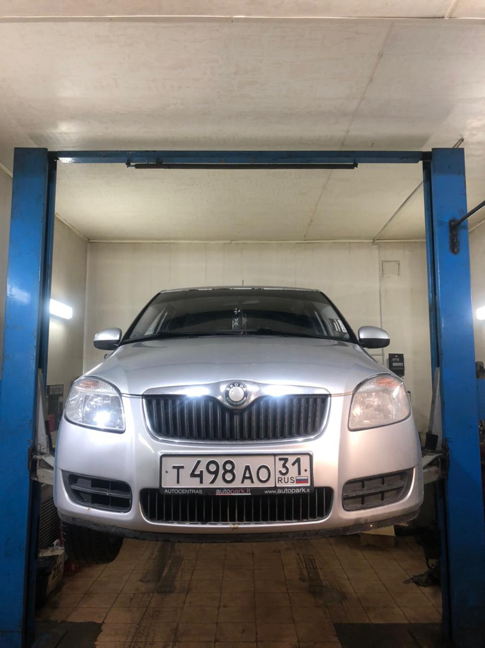Замена ступичного подшипника. — Skoda Fabia Mk2, 1,2 л, 2008 года ...