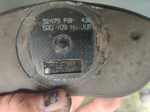 5Q0698151M Колодки тормозные передние к-кт с датчиком для Volkswagen ...