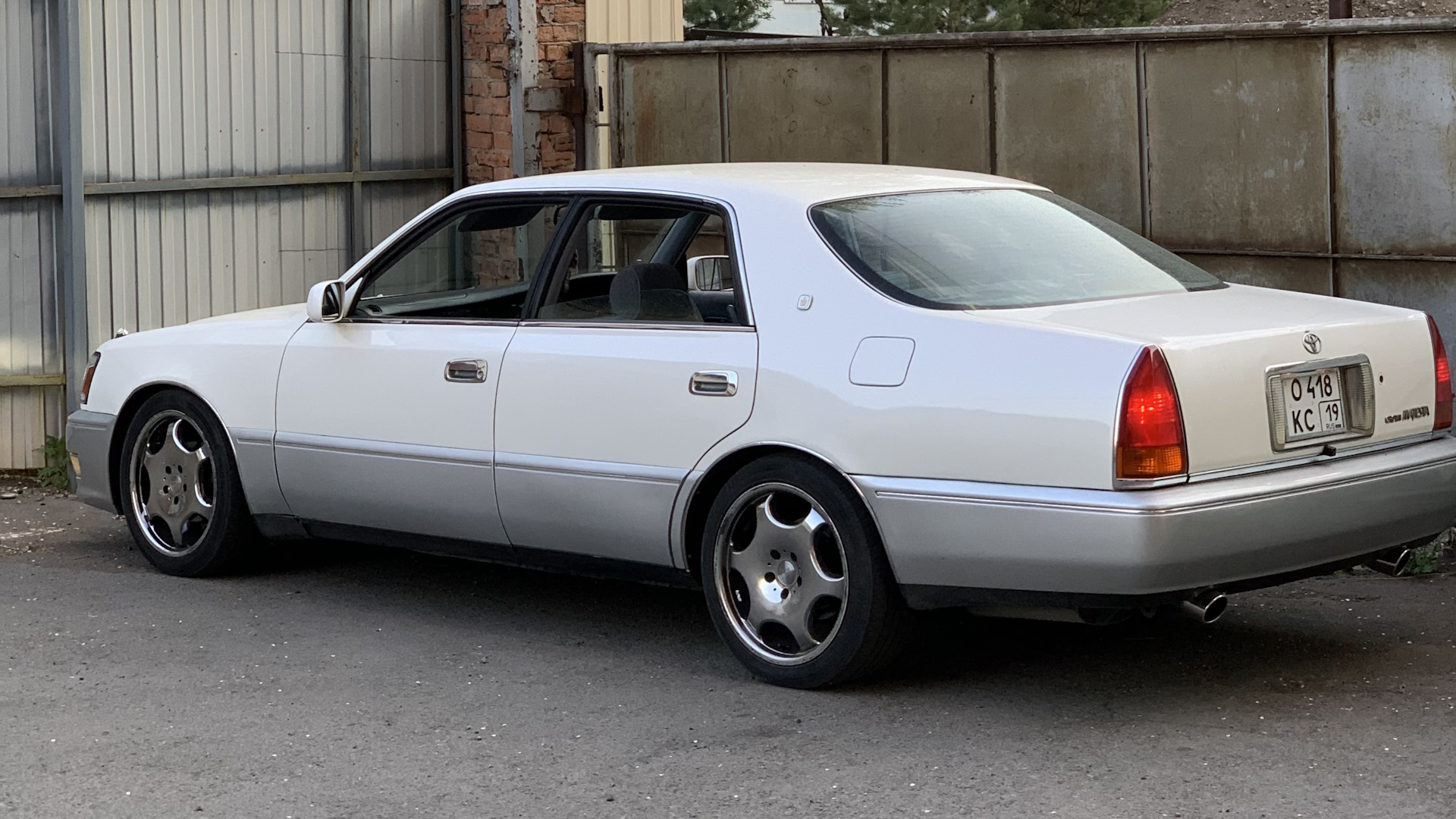 Toyota Crown Majesta s150 1997