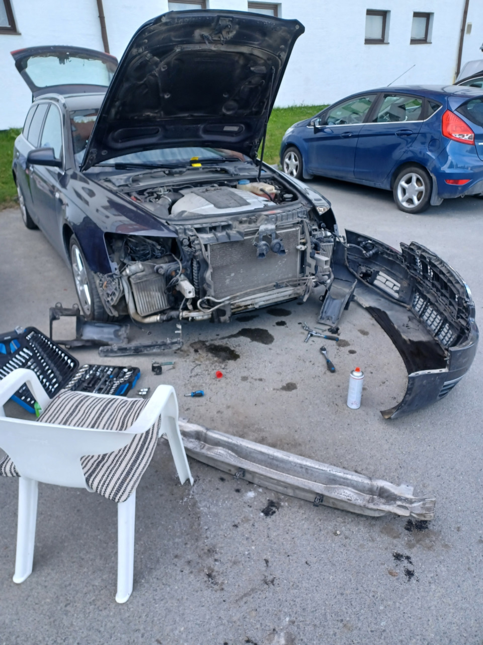 Протечка радиатора ГУРа — Audi A6 Avant (C6), 2,7 л, 2005 года ...