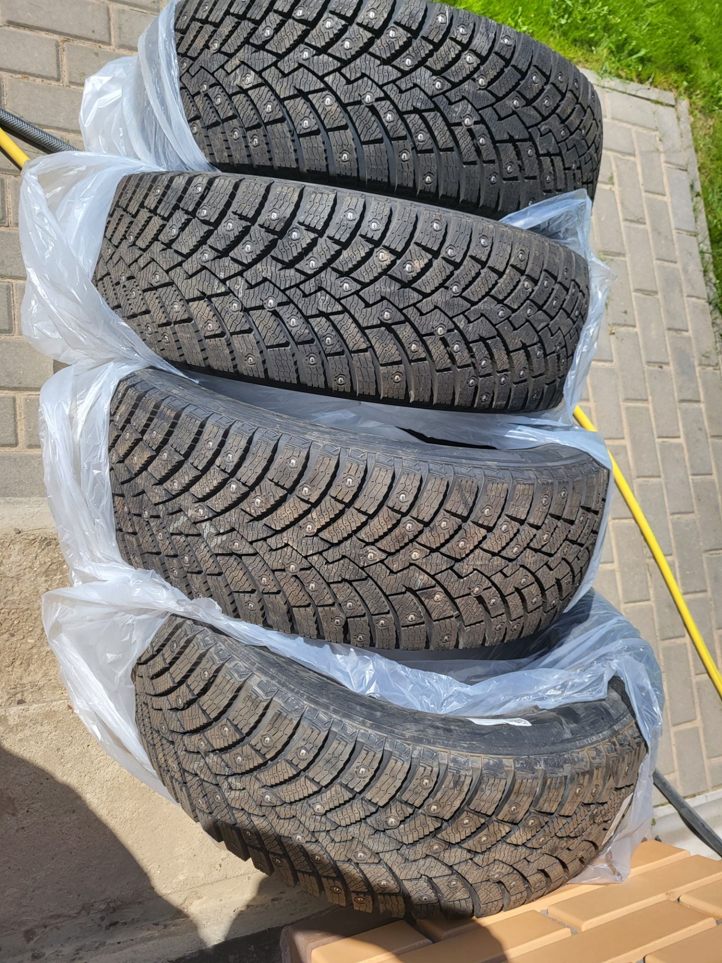 Pirelli scorpion ice zero 2. Pirelli Ice Zero fr евроэтикетка. Летняя и зимняя резина. Зимние колеса шины. Год на авторезине.