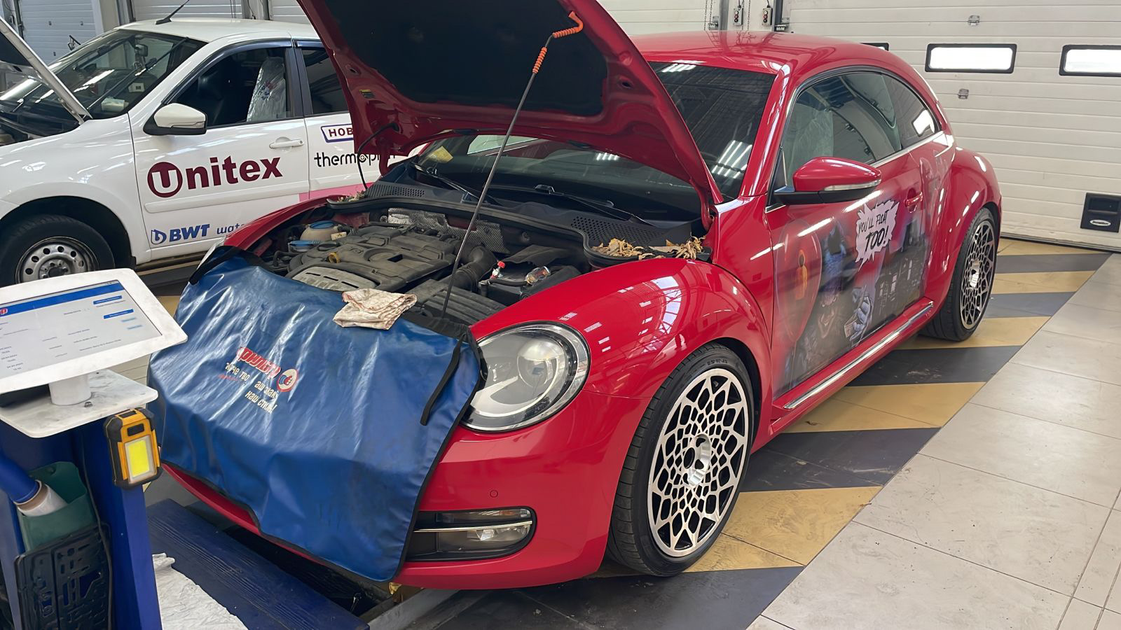 Замена антифриза — Volkswagen Beetle (A5), 1,4 л, 2014 года | плановое ...