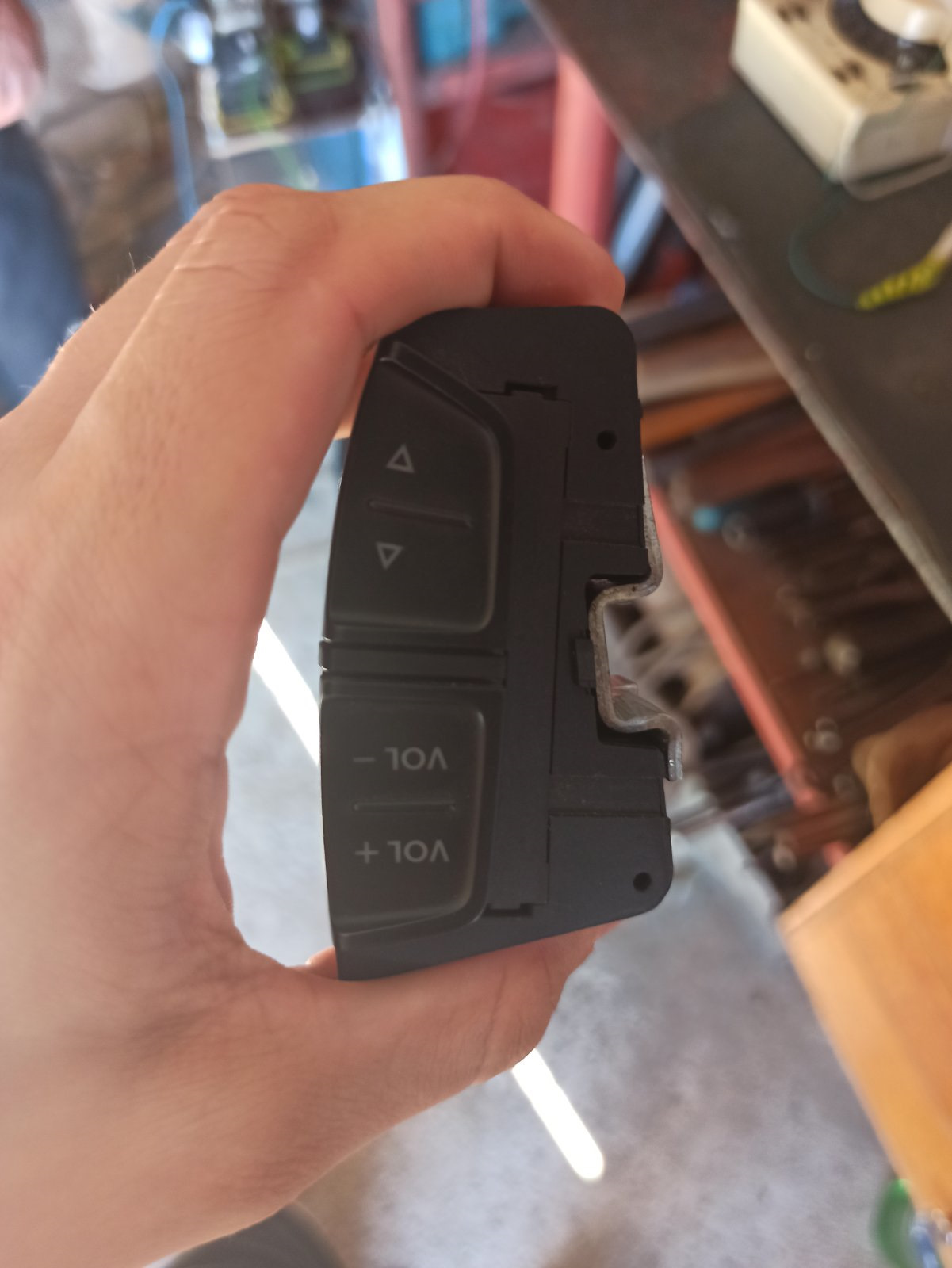 Как подключить мультируль к нештатной магнитоле Swat — Volkswagen Bora ...