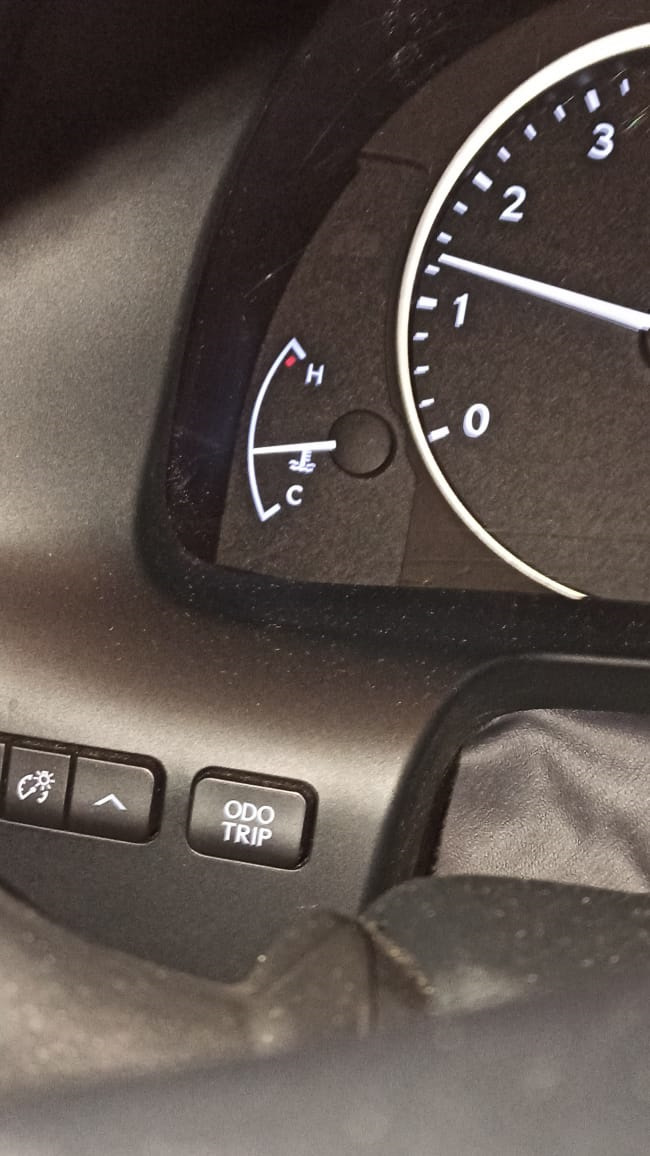 Стрелка охлаждающей жидкости ловит вялого — Lexus ES (XV60), 2,5 л ...