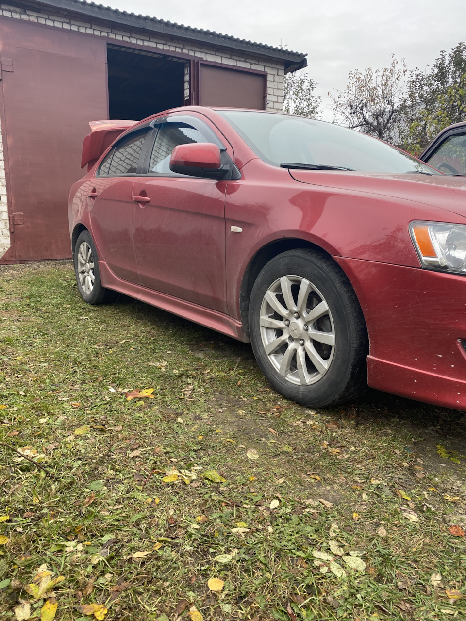 Смена резины — Mitsubishi Lancer X, 2 л, 2008 года | шины | DRIVE2