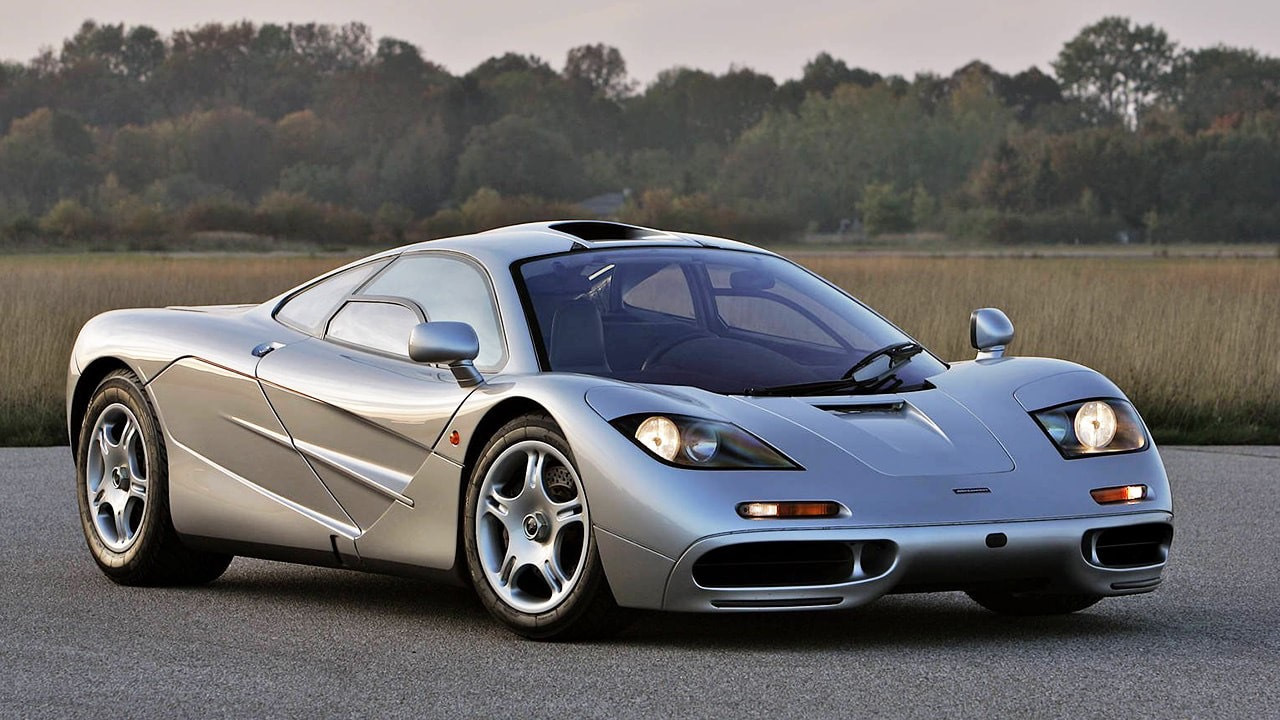 Спорткар MCLAREN f1