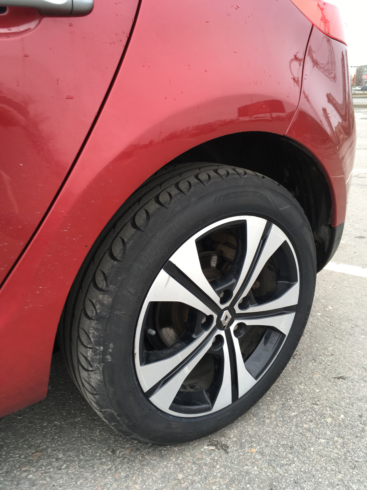 Шины renault wind. 205/55/16 Колёса Рено. Рено Меган 2 резина на 16. Шины Рено Меган 3. 205/55 R16 на Рено Меган 3.