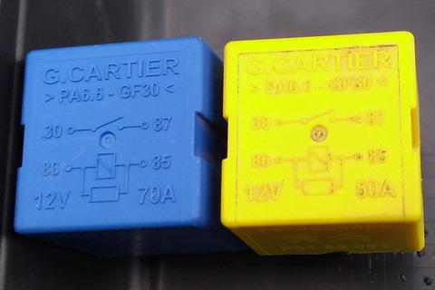 Реле 8200263345 за что отвечает. naAAAgJKN A 960. Реле 8200263345 за что отвечает фото. Реле 8200263345 за что отвечает-naAAAgJKN A 960. картинка Реле 8200263345 за что отвечает. картинка naAAAgJKN A 960. 6 лет Пыж уже исправно работает и щёлкает всеми реле.Однако я решил взять про запас по 1 шт. каждого типа.Вскрыв блоки предохранителей увидел следующие типы реле (цены брал с Exist'а):1. Квадратное 5-контактное (зелёное, G.Cartier, 12 В, 35А, без диода), арт. 6547.TX (311 р.); Реле 8200263345 за что отвечает. naAAAgJKN A 960. Реле 8200263345 за что отвечает фото. Реле 8200263345 за что отвечает-naAAAgJKN A 960. картинка Реле 8200263345 за что отвечает. картинка naAAAgJKN A 960. 6 лет Пыж уже исправно работает и щёлкает всеми реле.Однако я решил взять про запас по 1 шт. каждого типа.Вскрыв блоки предохранителей увидел следующие типы реле (цены брал с Exist'а):1. Квадратное 5-контактное (зелёное, G.Cartier, 12 В, 35А, без диода), арт. 6547.TX (311 р.);