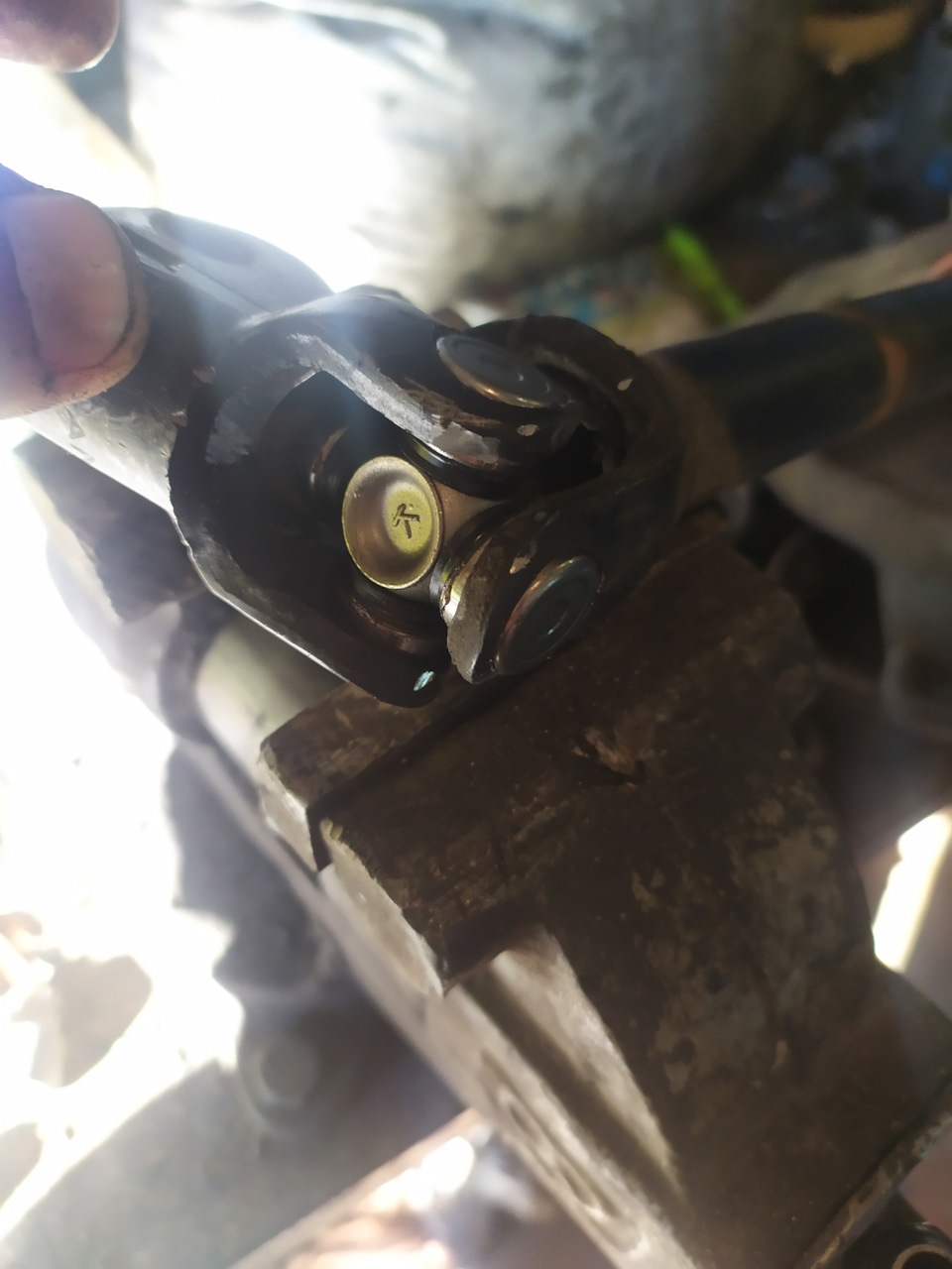 Непонятный хруст при повороте руля на месте — Renault Kangoo (1G), 1,5 ...