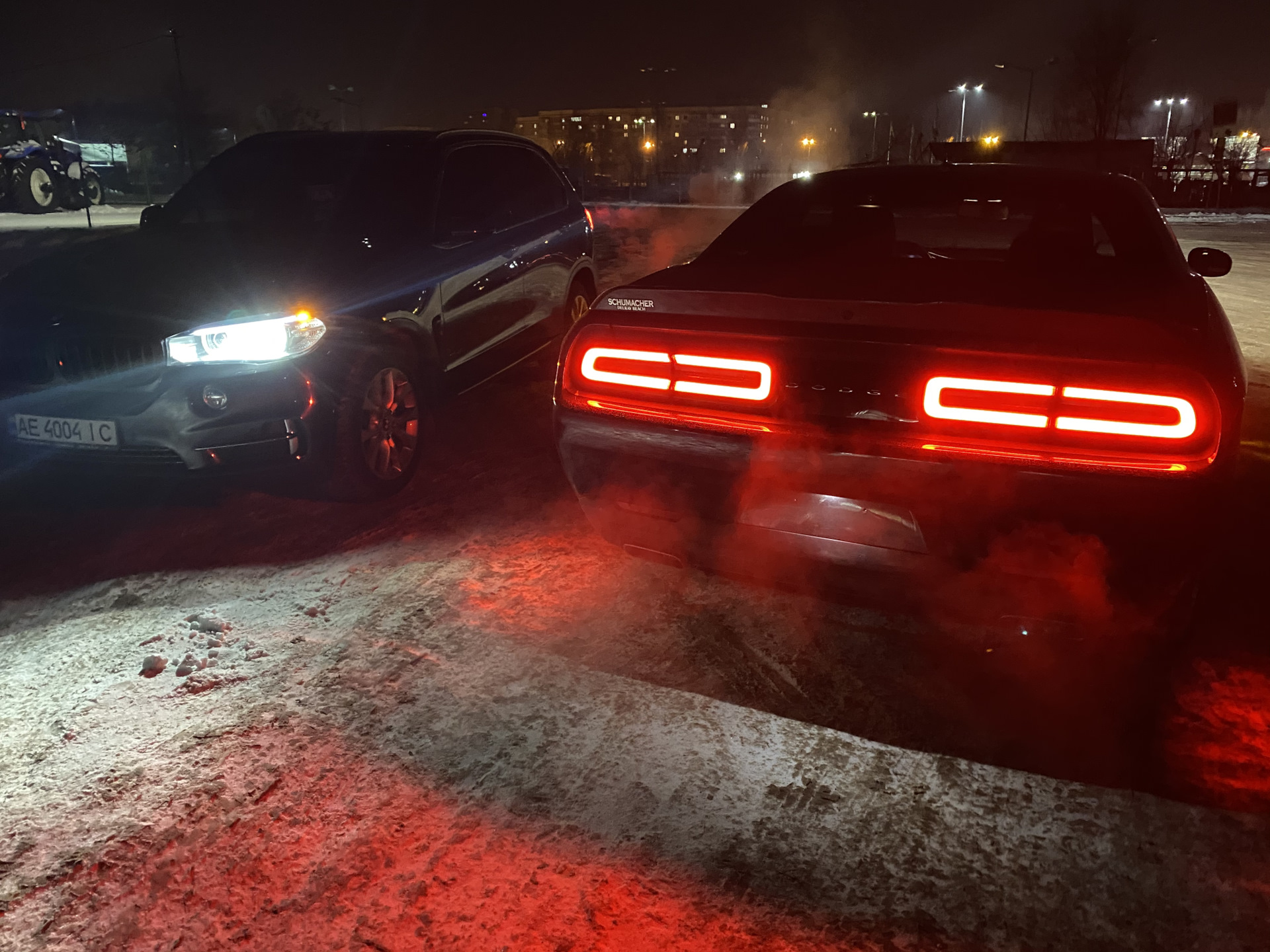 Dodge Challenger задние фонари