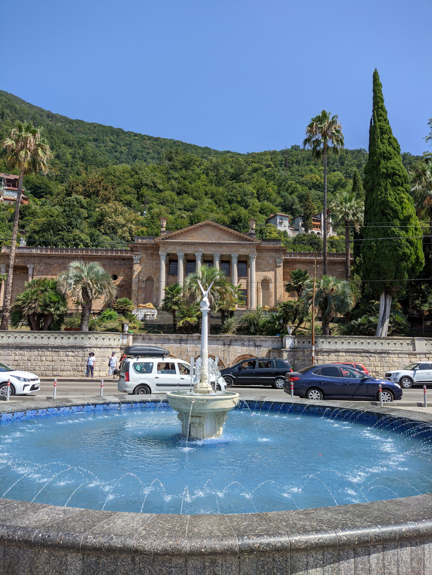 Абхазия. Акармара (город-призрак). Ткуарчал. Очамчира. Сухум. Гагра ...