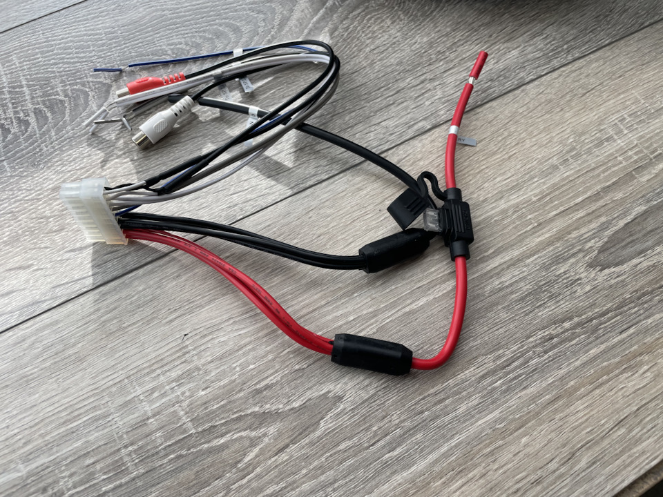 Бас без хлопот: обзор сабвуфера для установки в запасное колесо MBQ AS ...