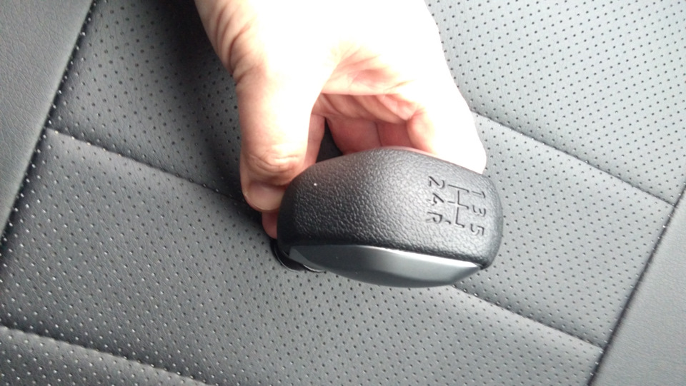 29.Укоротил рычаг КПП, рукоятка КПП с Али и прочее. — Lada Ларгус, 1,6 ...