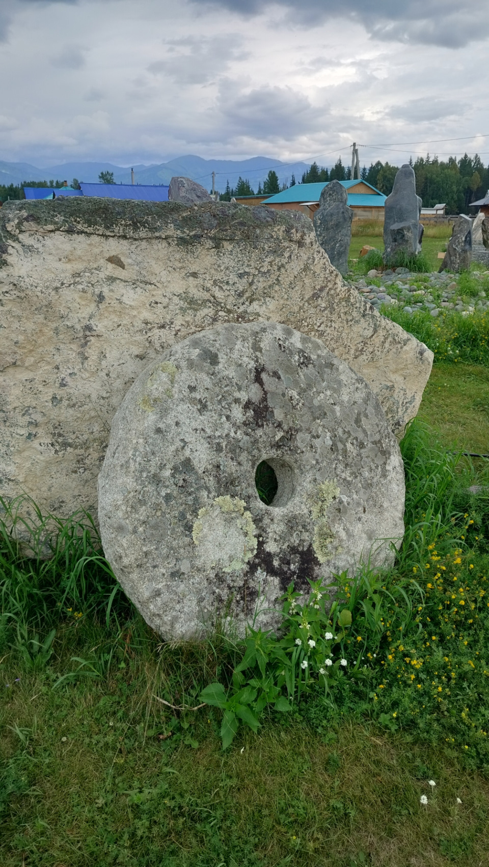 Жернова мельницы — Mitsubishi Pajero (3G)