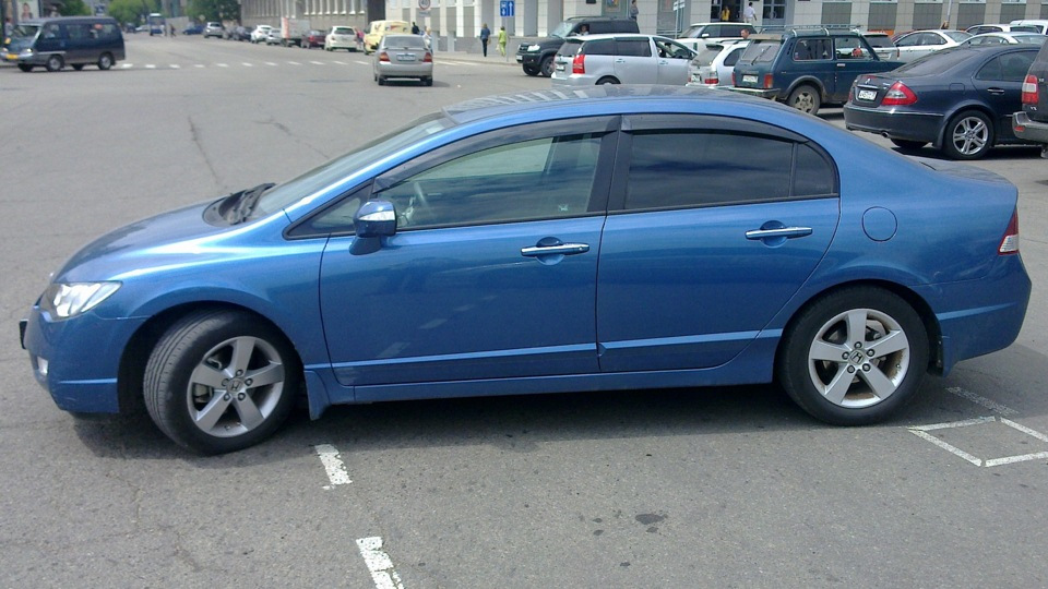 Honda Civic 4d РіРѕР»СѓР±РѕР№