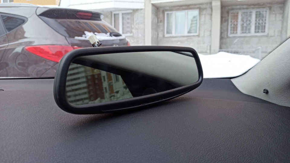 Дребезжание зеркала заднего вида, что б его… — Ford Mondeo IV, 2 л ...