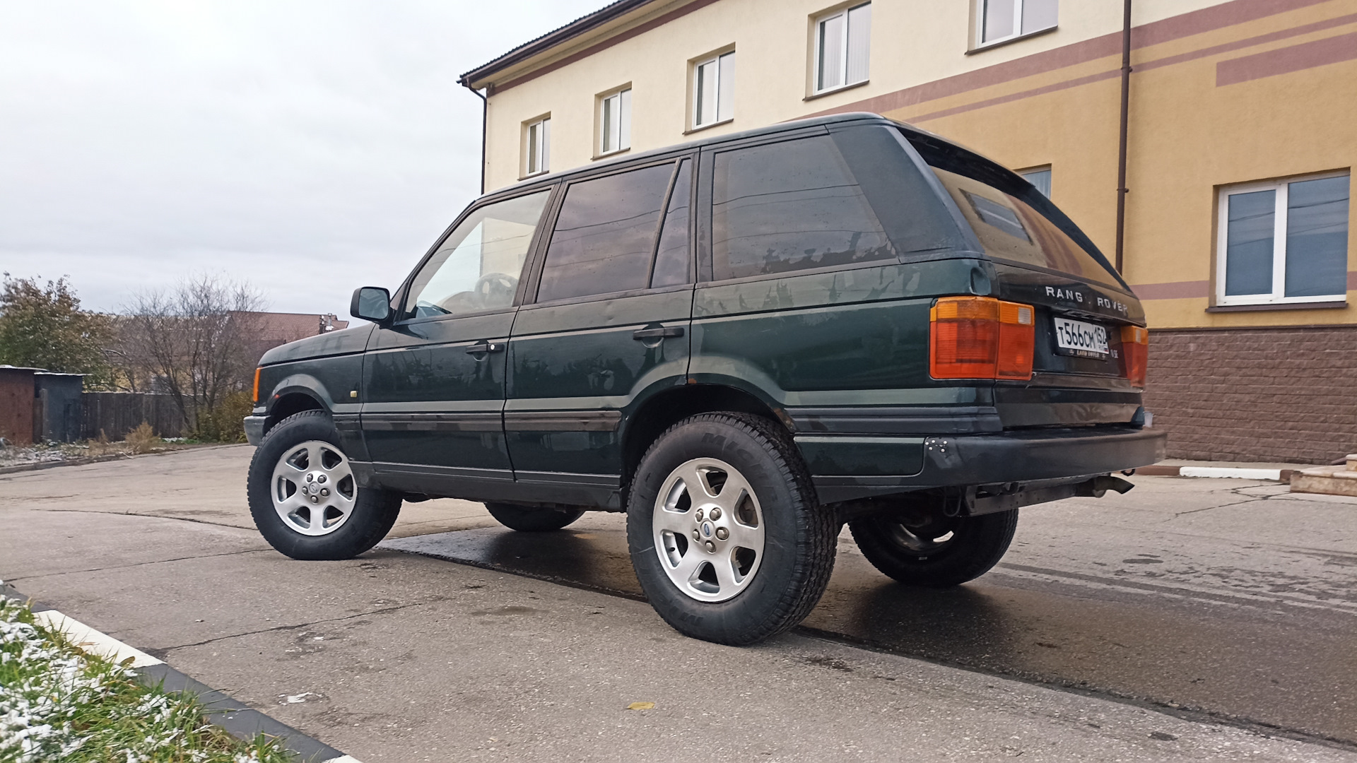 Land Rover Range Rover (2G) 4.0 бензиновый 1998 | ZemleBrod на ручке на  DRIVE2