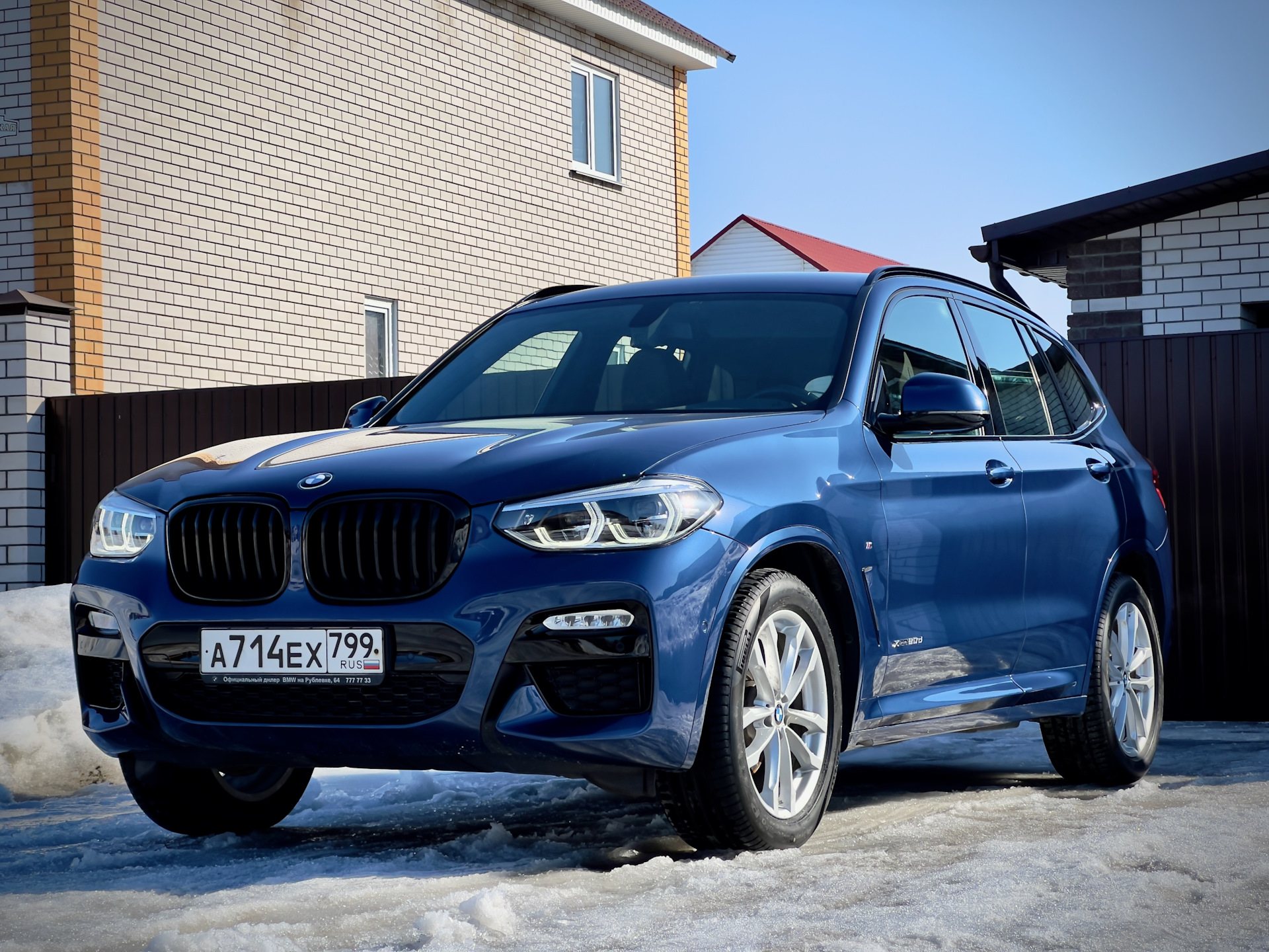 Активация CarPlay, видео в движении и другие плюшки — BMW X3 (G01), 3 л,  2021 года | тюнинг | DRIVE2