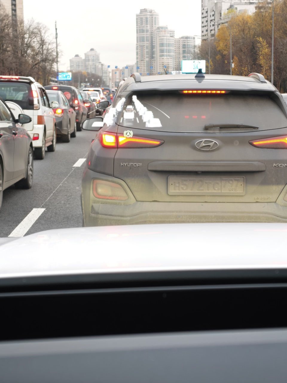 Потолкались в пробках. — Lynk & Co 900