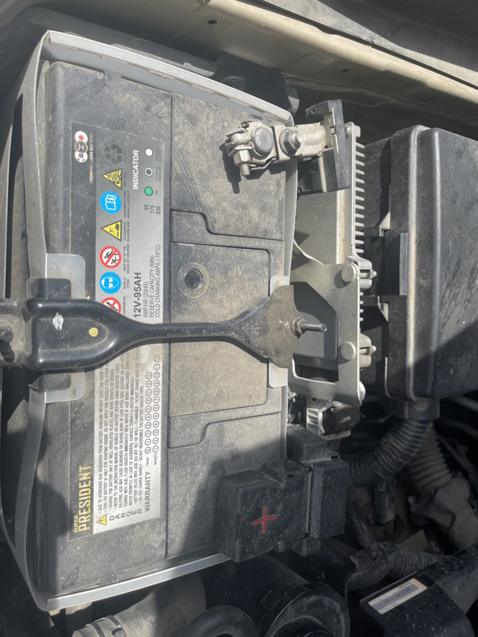Вопрос про аккумулятор — Nissan Patrol (Y62), 5,6 л, 2012 года ...