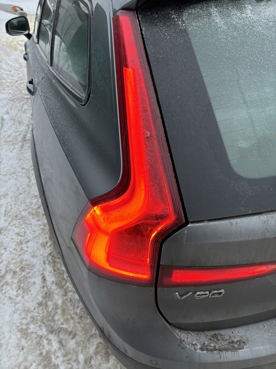 Снова задние фонари, теперь оба — Volvo V90 Cross Country, 2 л, 2018 ...