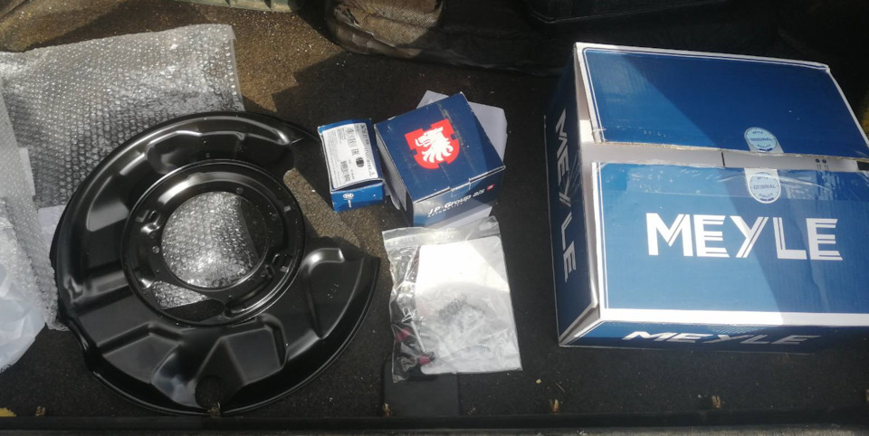 Замена кожуха тормозного диска — Mercedes-Benz C-class (W202), 2,2 л ...