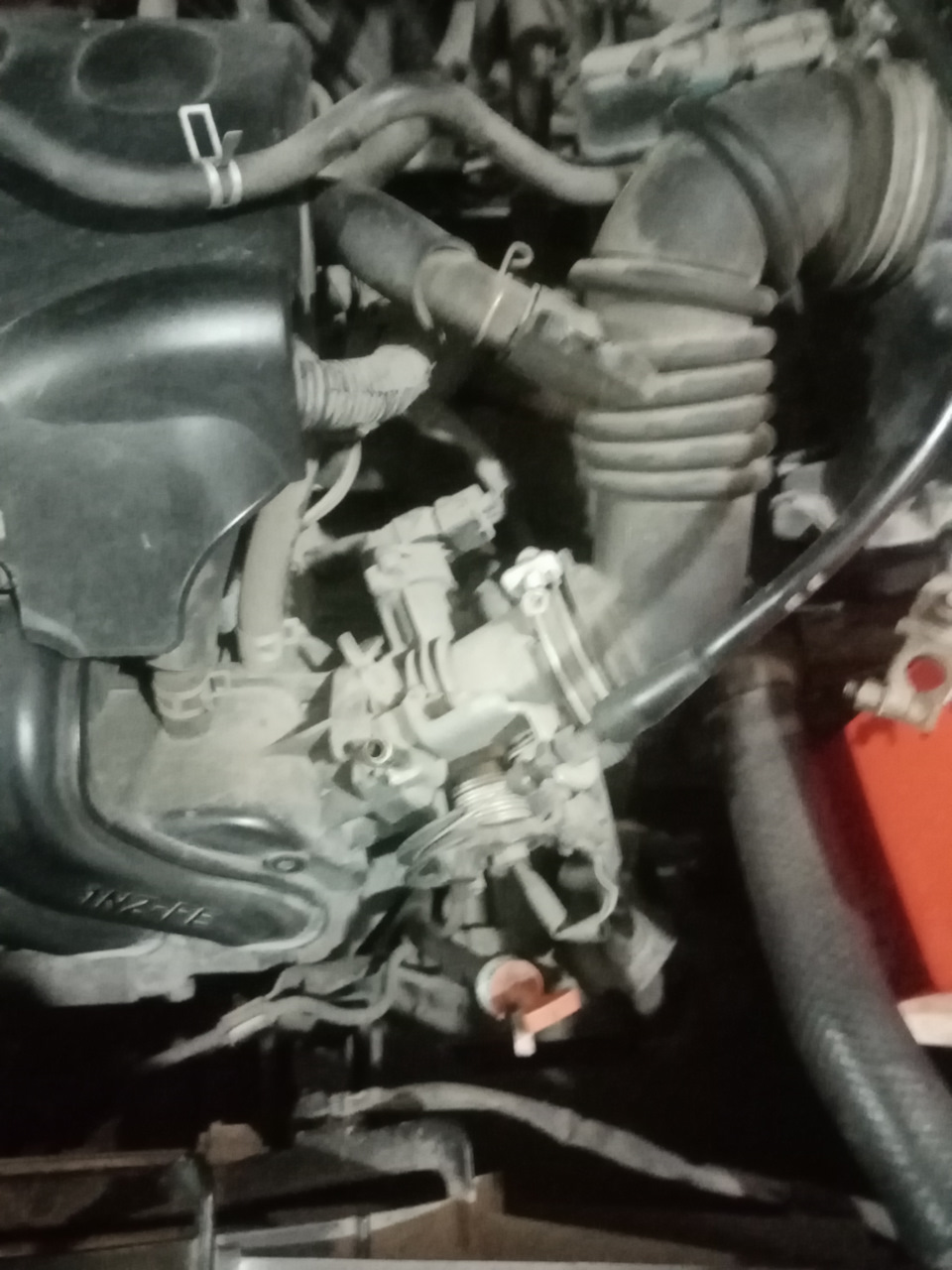 Чистка дроссельной заслонки — Toyota Corolla (120), 1,5 л, 2000 года ...