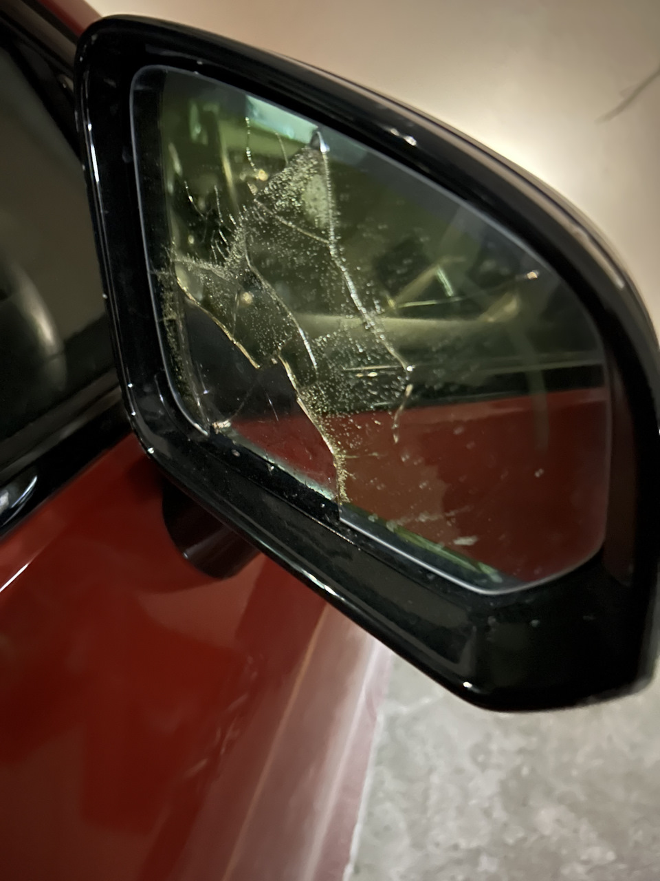 Зеркало — 2, но это еще не финал 76000км — Volvo S60 (3G), 2 л, 2019 ...