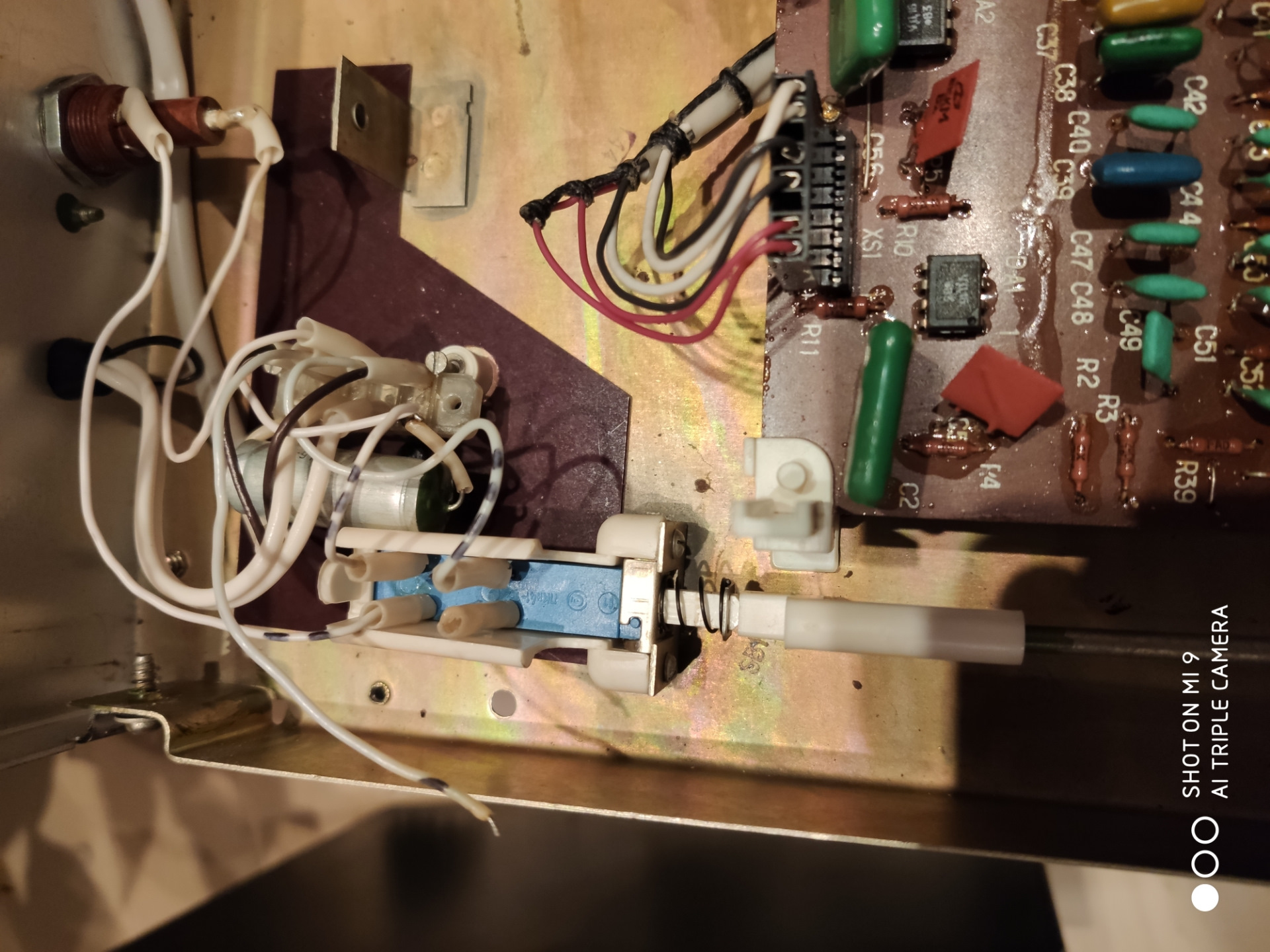 Задняя панель эквалайзера прибой э014с. Эквалайзер прибой э014с корпус. Прибой 3014с. Подключения прибоя. Прибой 004 эквалайзер.