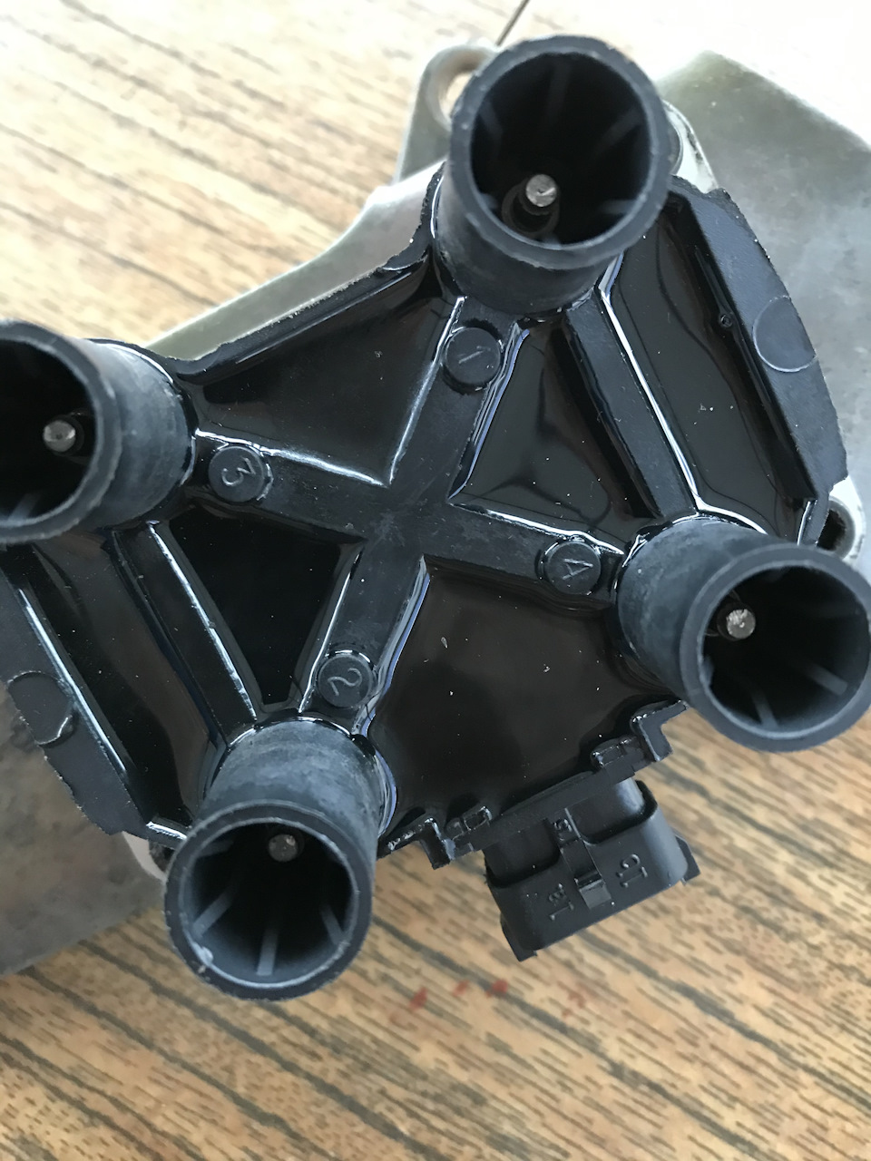 Ливень, море на дорогах и пропуски зажигания — Lada 2114, 1,6 л, 2009 ...