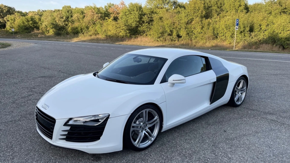 Audi R8 плюшка