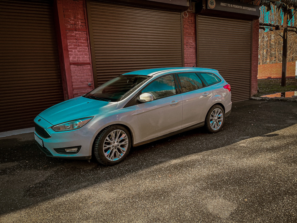 Нормальные диски поставь да! — Ford Focus III Wagon, 1,6 л, 2016 года ...