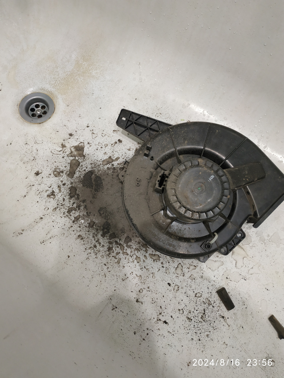 Понеслась! — Volkswagen Polo Sedan