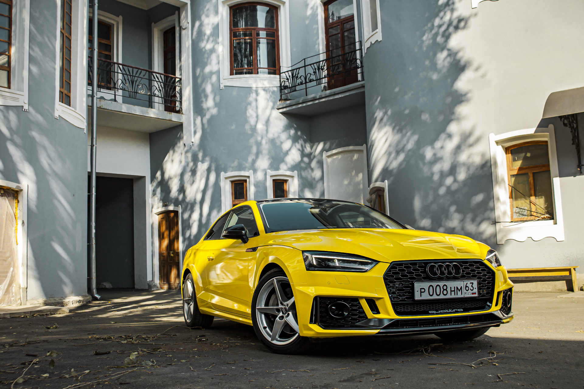 Желтая пятерка. Audi a5 Yellow. Ауди а5 желтая. Audi a7 Yellow. Ауди а5 желтого цвета.