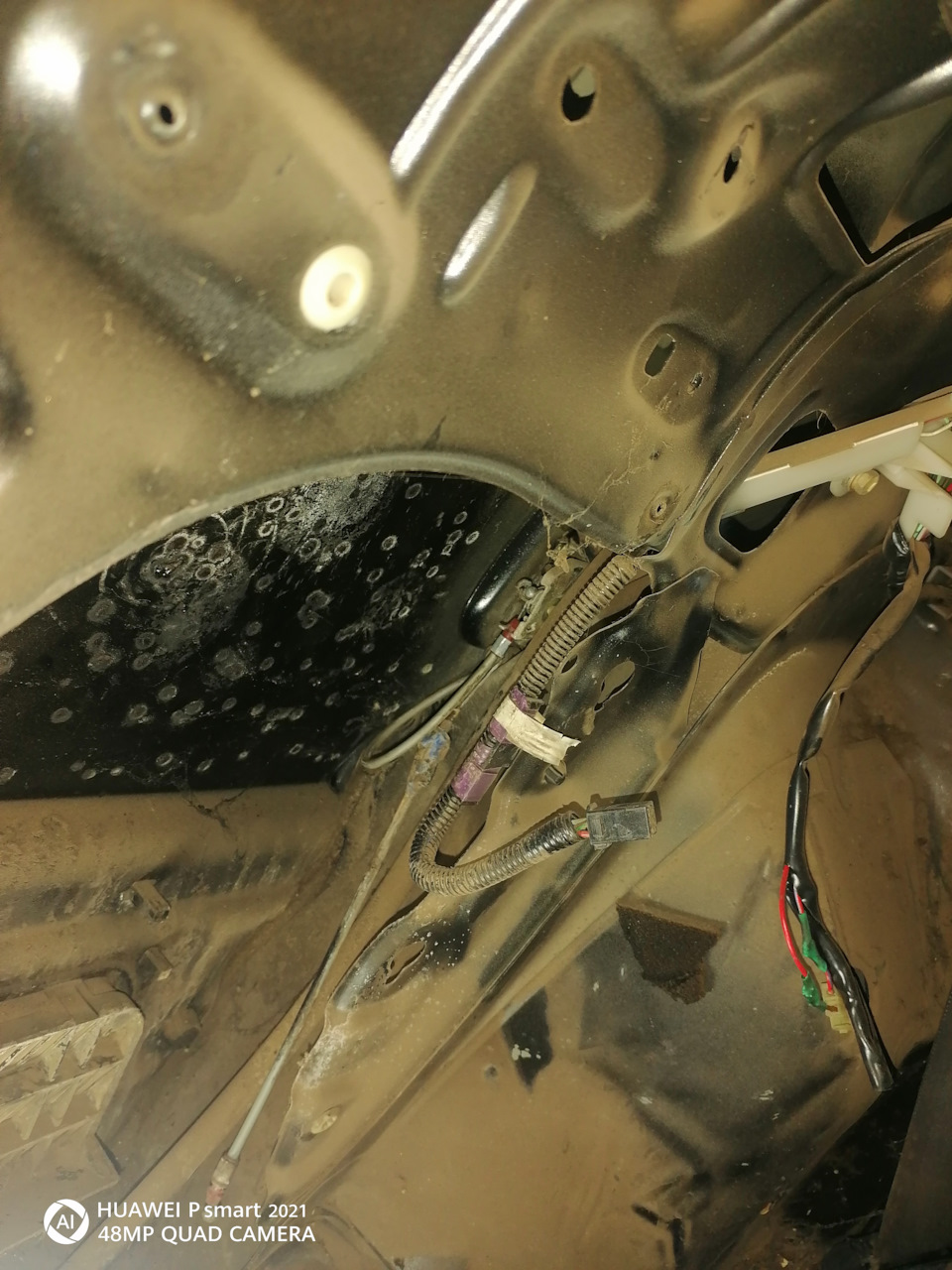 Тросик лючка бензобака — Toyota Carina E, 2 л, 1992 года | поломка | DRIVE2