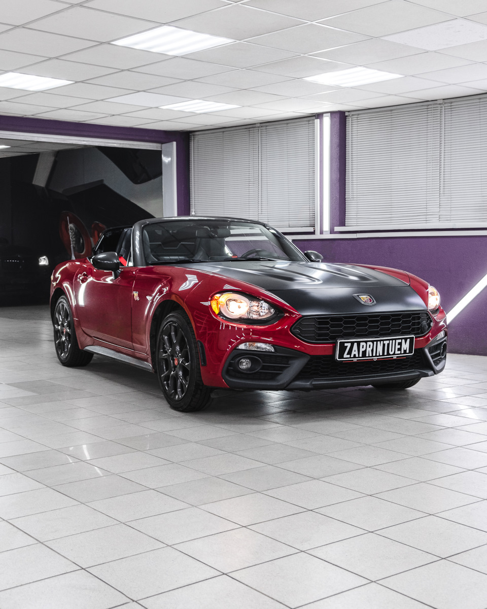 Fiat 124 Spider. Установка цветных ремней безопасности — Аквапринт на DRIVE2