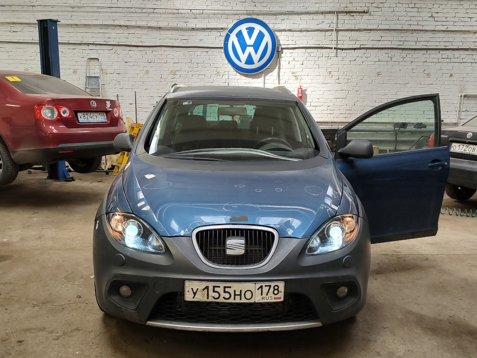 ТО 240, фары на месте — SEAT Altea Freetrack, 2 л, 2012 года | плановое ...