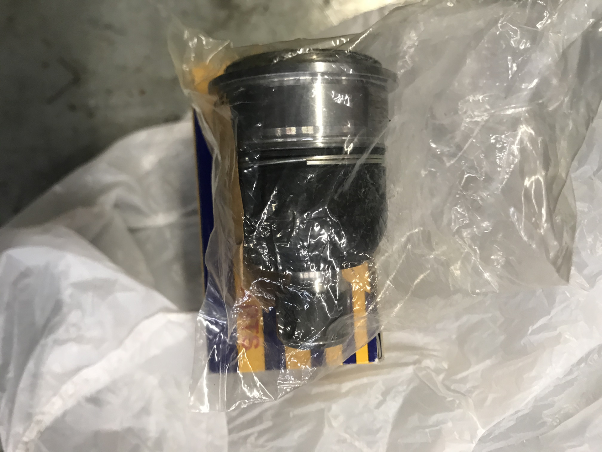 Замена шаровой опоры — Nissan Tiida (1G), 1,6 л, 2008 года | визит на ...