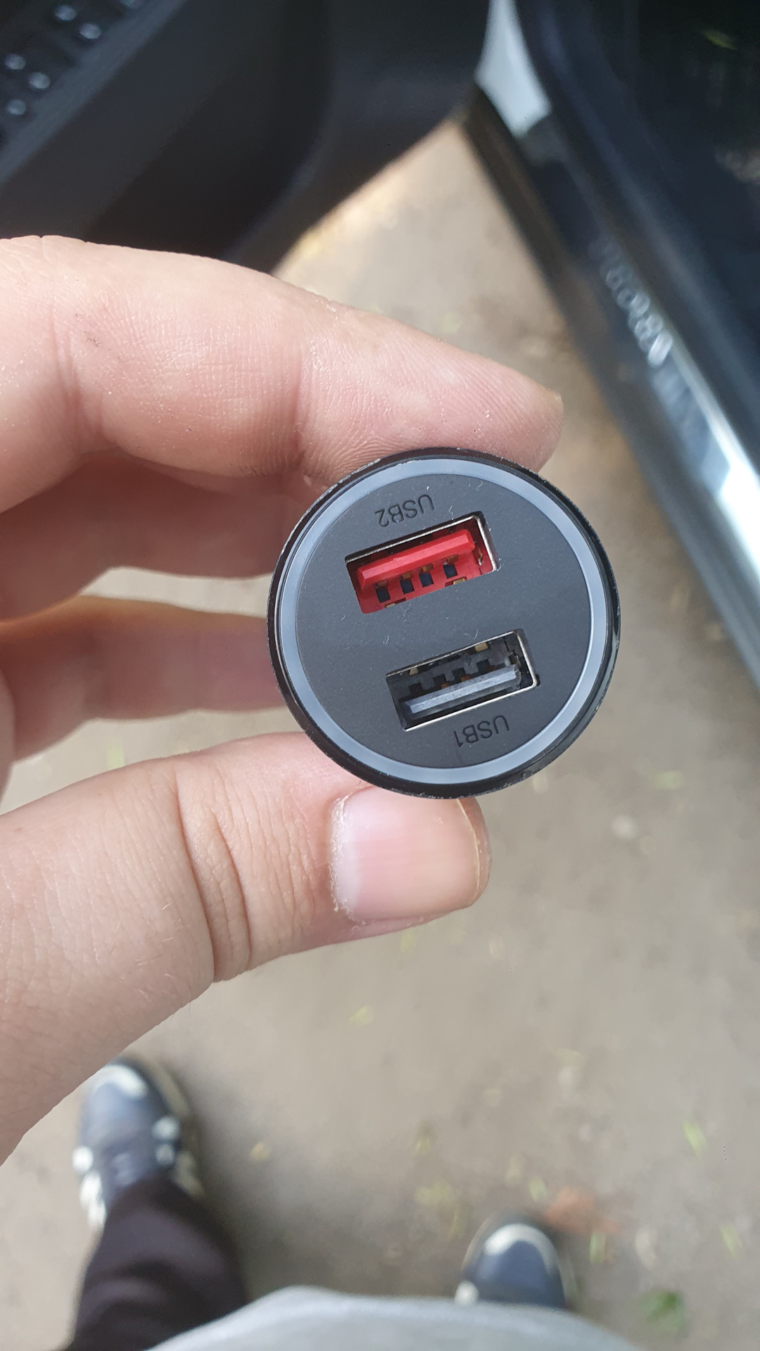Новая зарядка телефонов в машину — Lada Приора хэтчбек, 1,6 л, 2014 ...